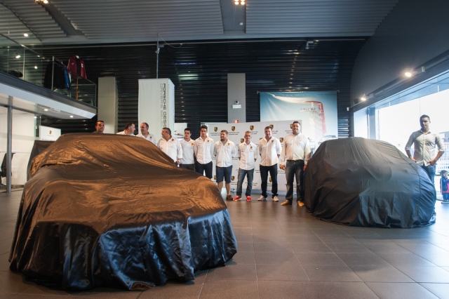 019 presentacin porsche 2010 ares racing 009